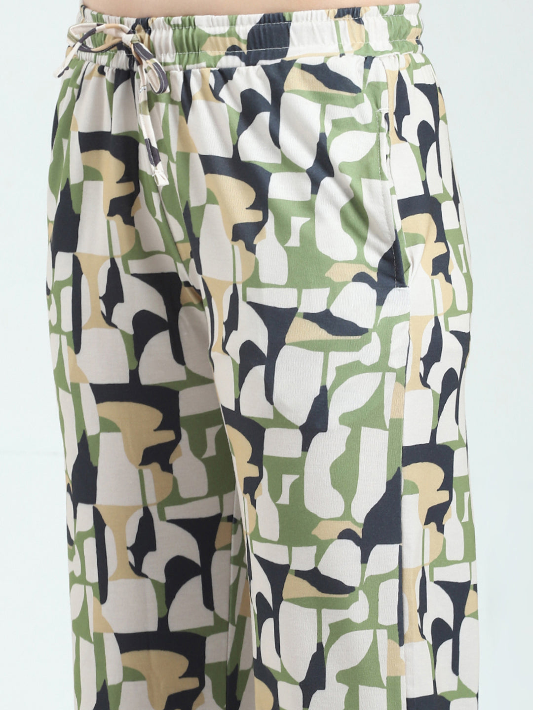 Women Green Printed Round Neck Half Sleeve Lower Set