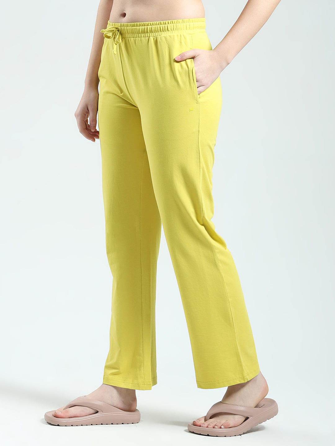 Women Yellow Printed Round Neck 3/4th Sleeve Lower Set