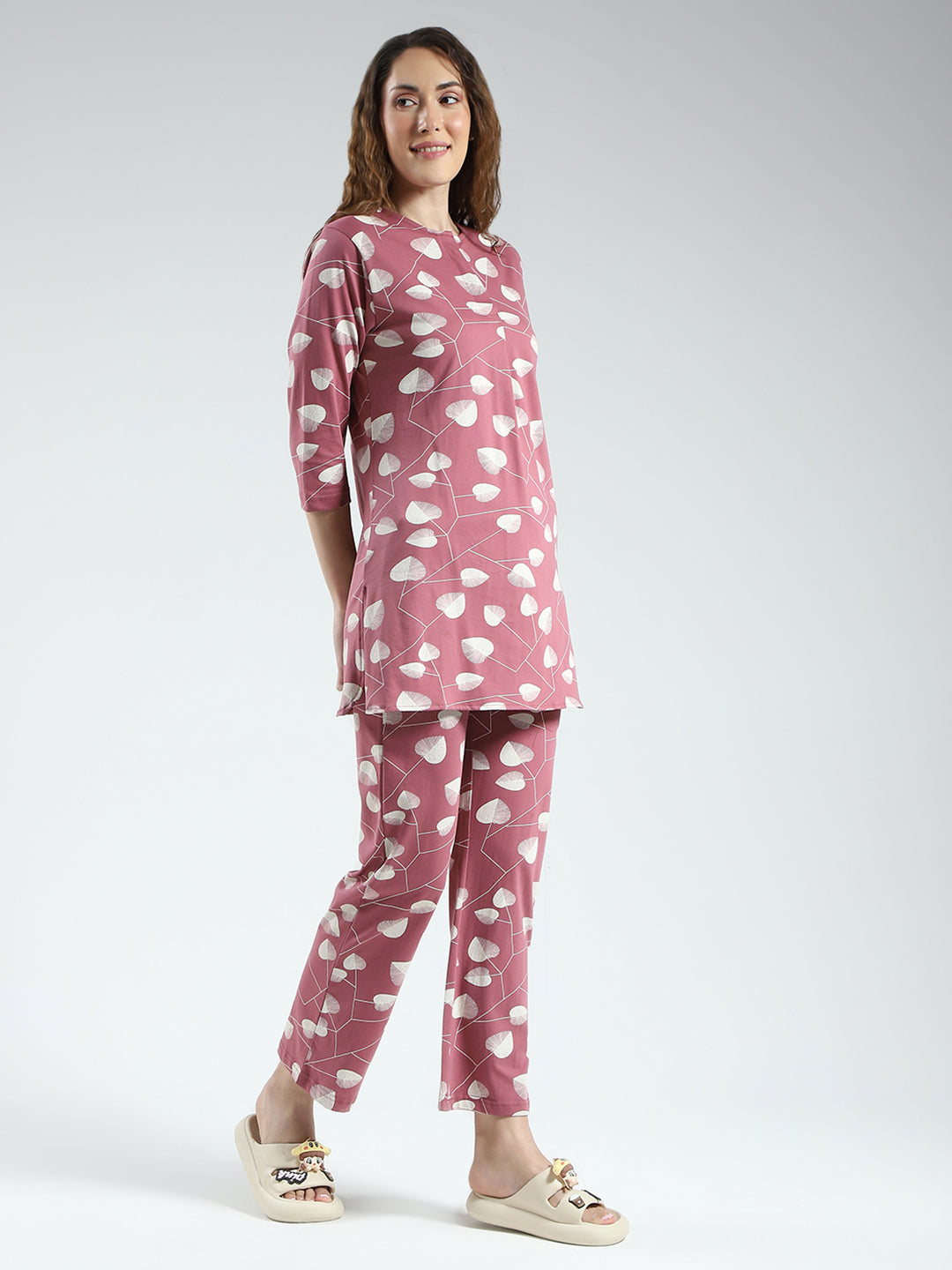 Women Pink Printed Round Neck 3/4th Sleeve Lower Set