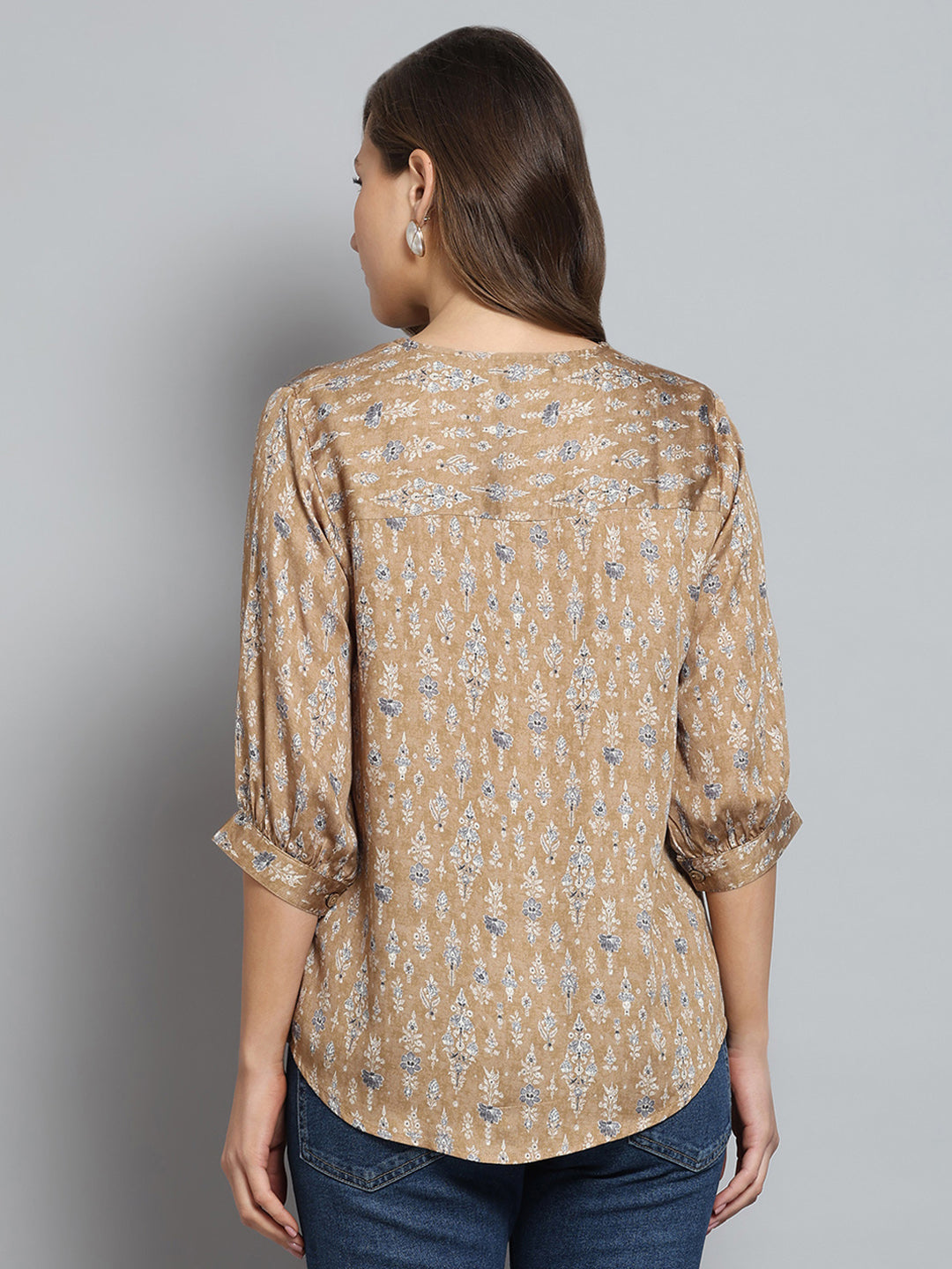 Women Khaki Printed Round Neck 3/4th Sleeve Top