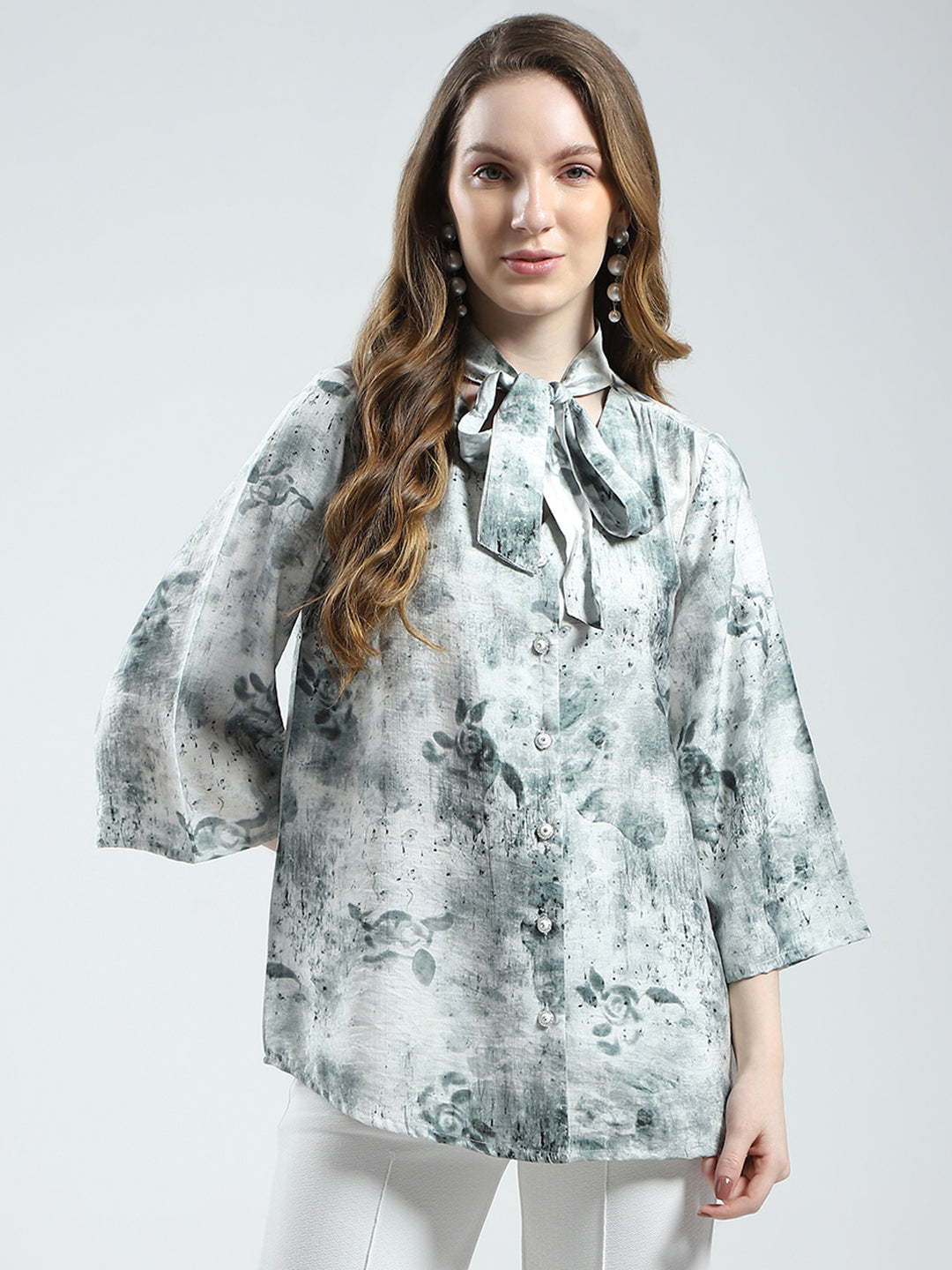 Women White Printed V Neck 3/4th Sleeve Top