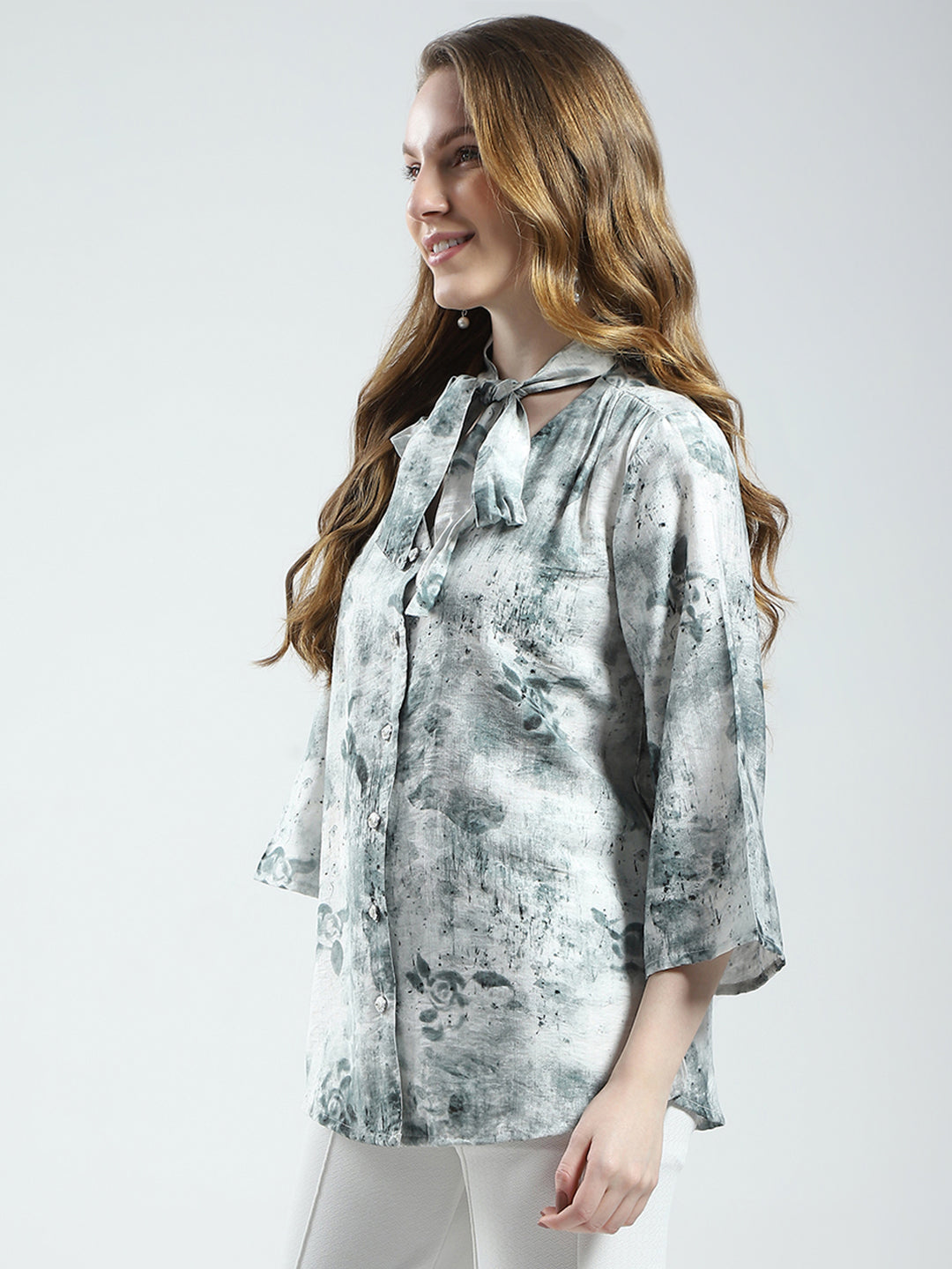 Women White Printed V Neck 3/4th Sleeve Top