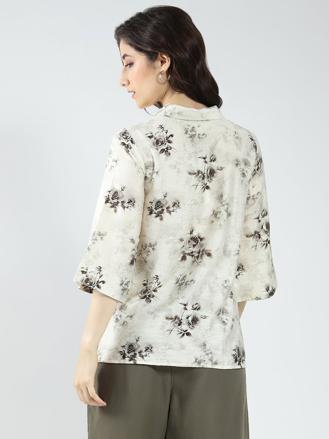 Women Off White Printed Collar 3/4th Sleeve Top