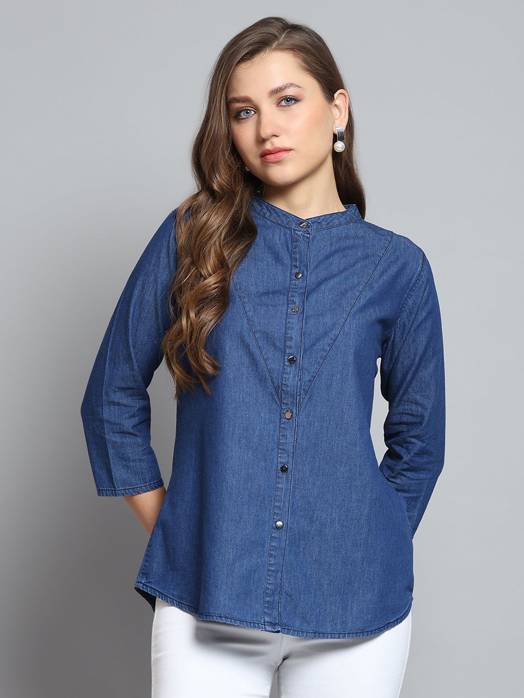 Women Blue Solid Round Neck 3/4th Sleeve Top