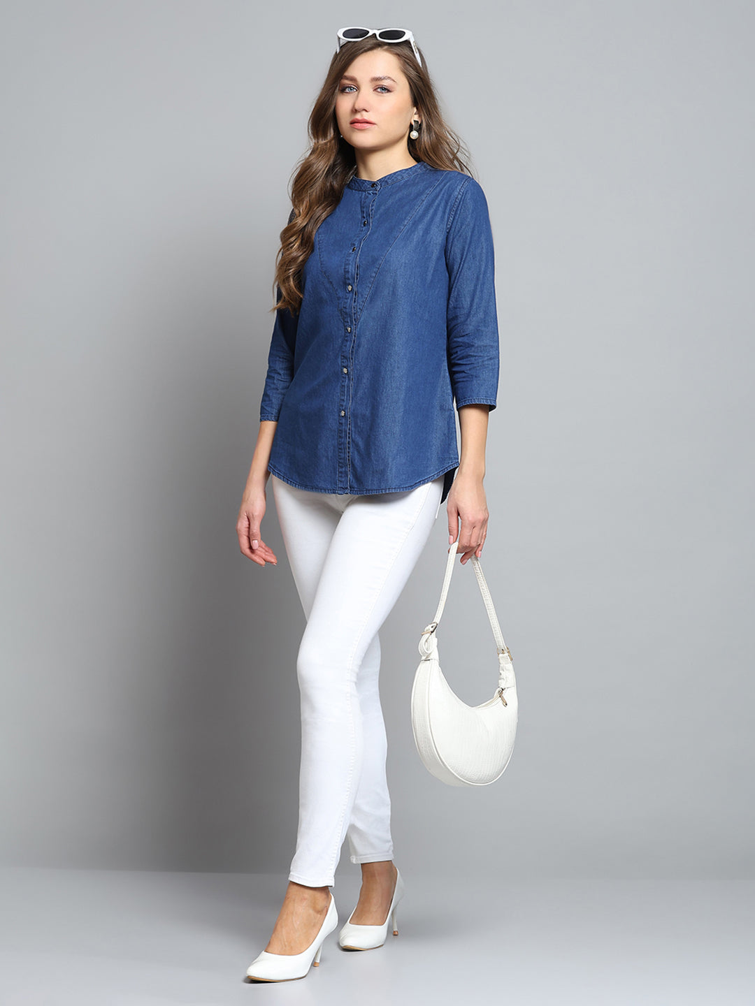 Women Blue Solid Round Neck 3/4th Sleeve Top