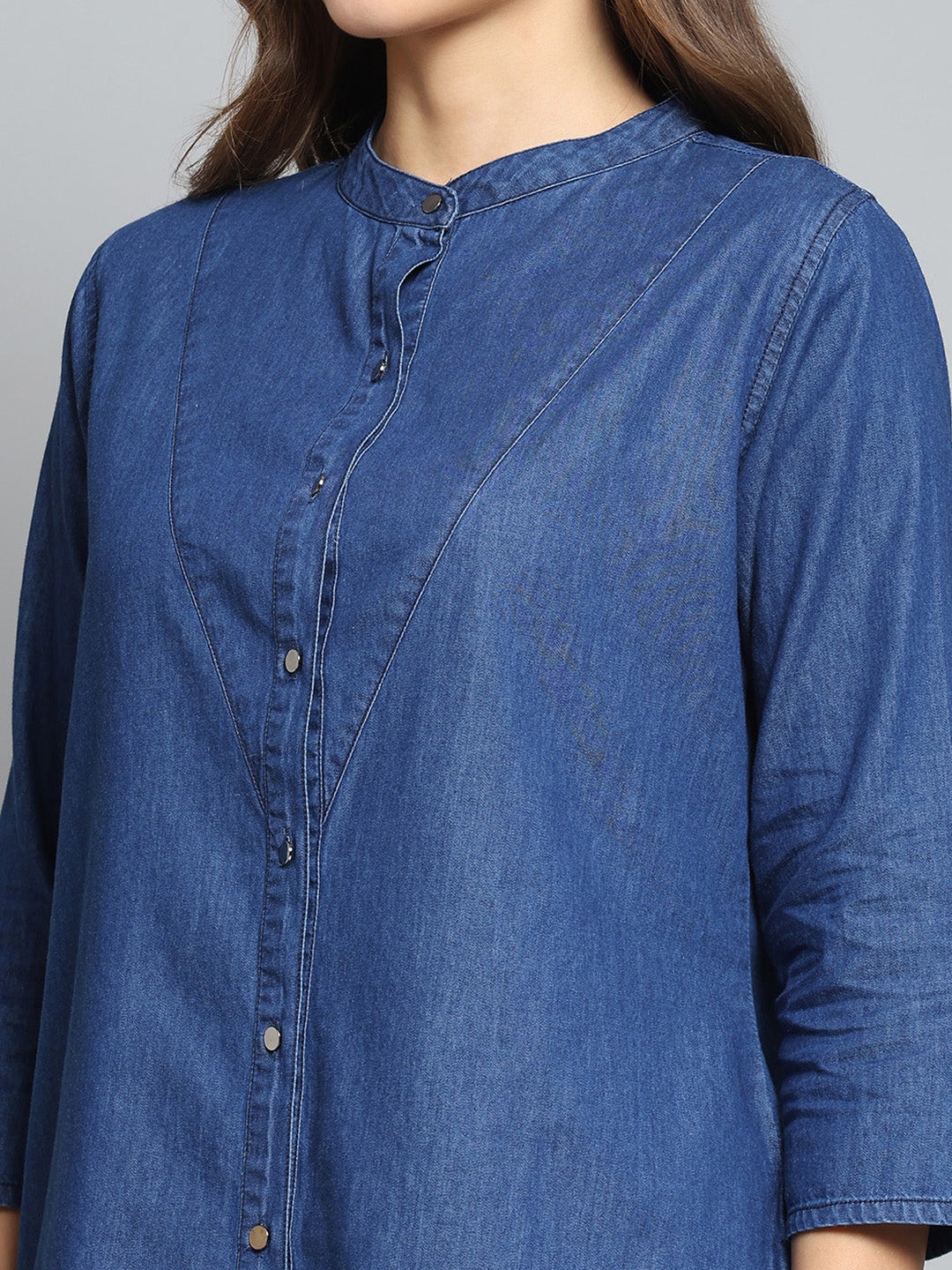 Women Blue Solid Round Neck 3/4th Sleeve Top