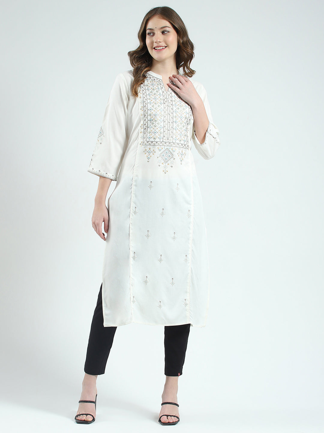 Women Off White Embroidered Round Neck 3/4th Sleeve Kurti