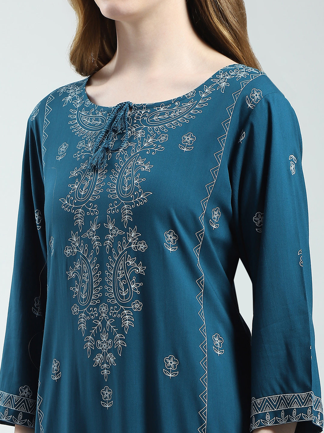 Women Teal Blue Printed Round Neck 3/4th Sleeve Kurti