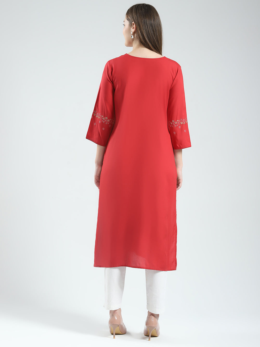 Women Maroon Self Design Round Neck 3/4th Sleeve Kurti