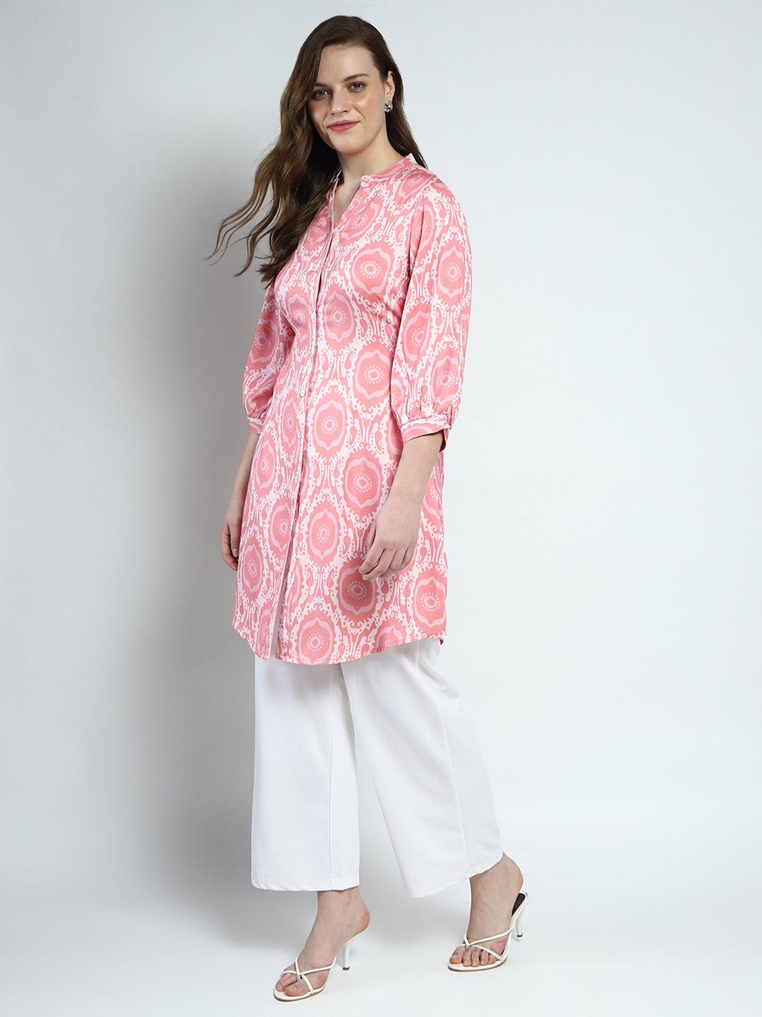 Women Pink Printed Round Neck 3/4th Sleeve Kurti