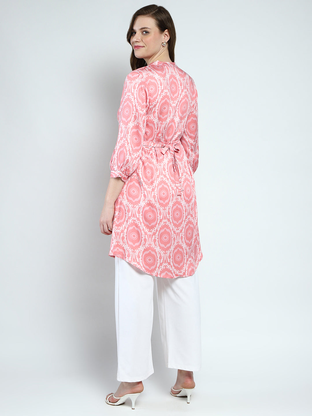 Women Pink Printed Round Neck 3/4th Sleeve Kurti