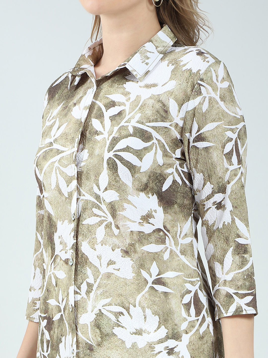 Women Green Printed Collar 3/4th Sleeve Tunic