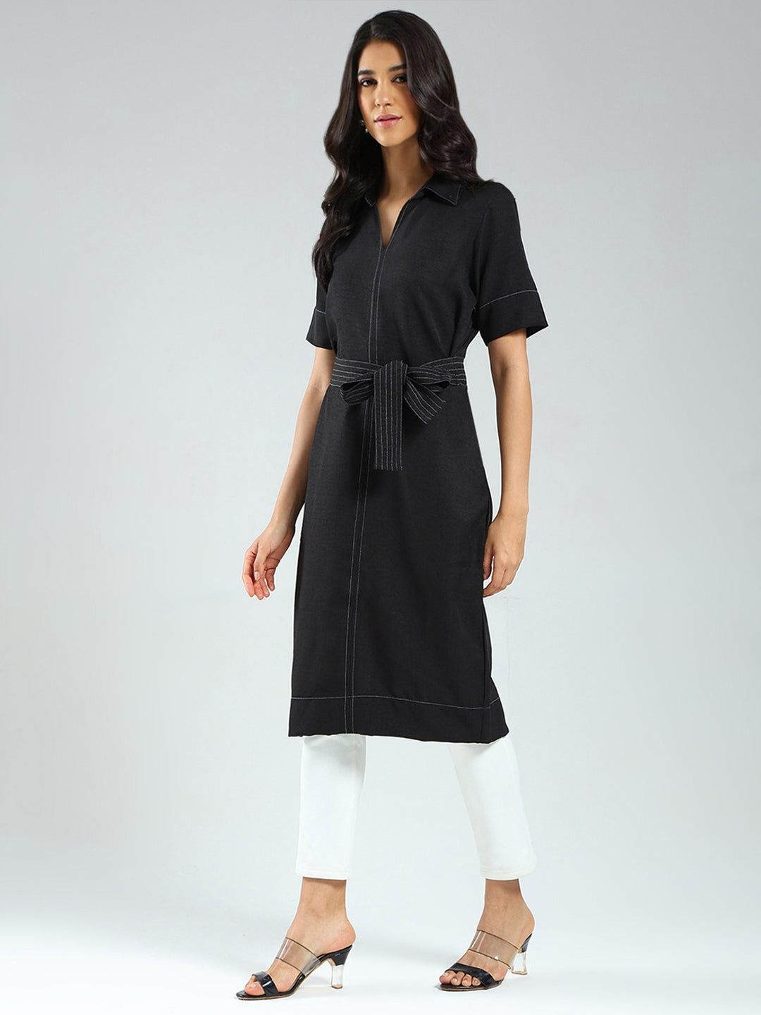 Women Black Solid Collar Half Sleeve Tunic