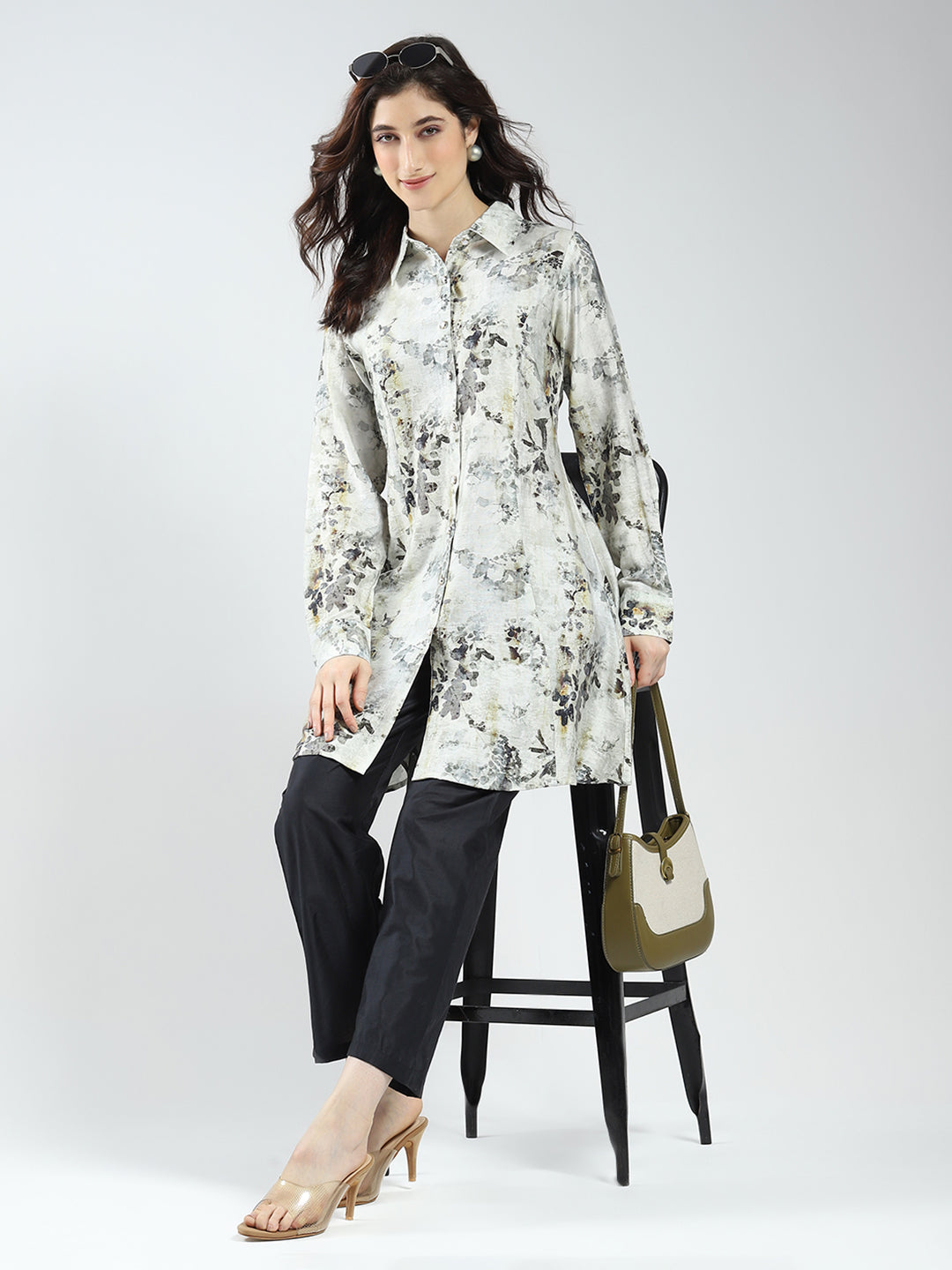 Women Grey & Black Printed Collar Full Sleeve Cords Set