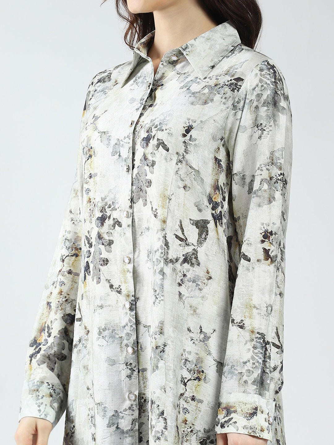 Women Grey & Black Printed Collar Full Sleeve Cords Set