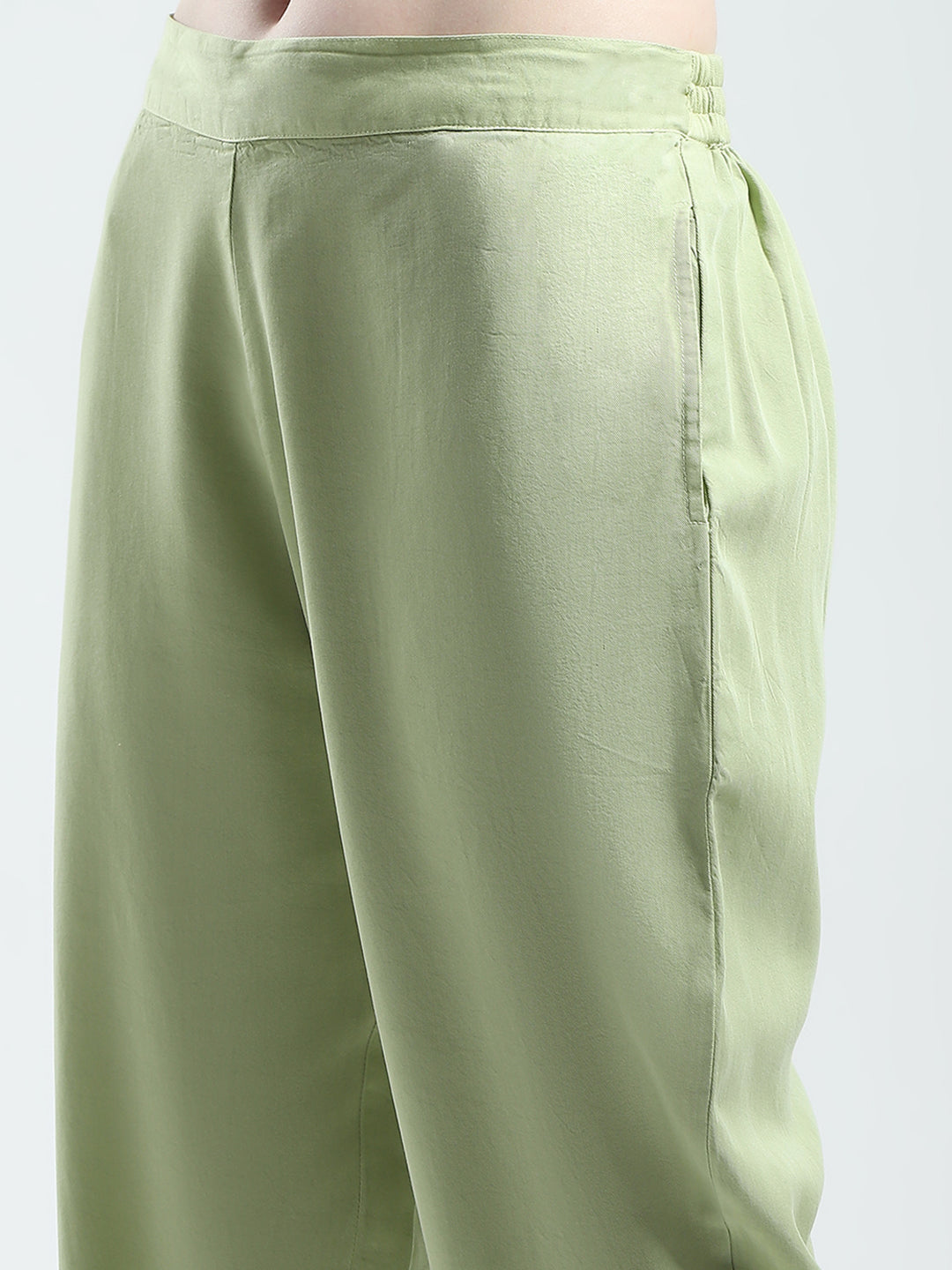 Women Green Printed Collar Full Sleeve Cords Set