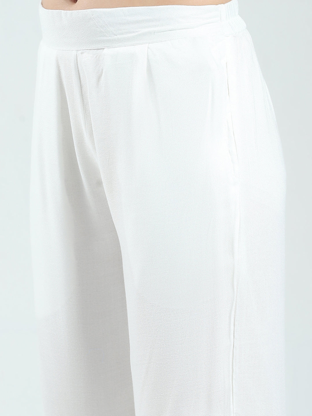 Women White Printed Round Neck Half Sleeve Cords Set