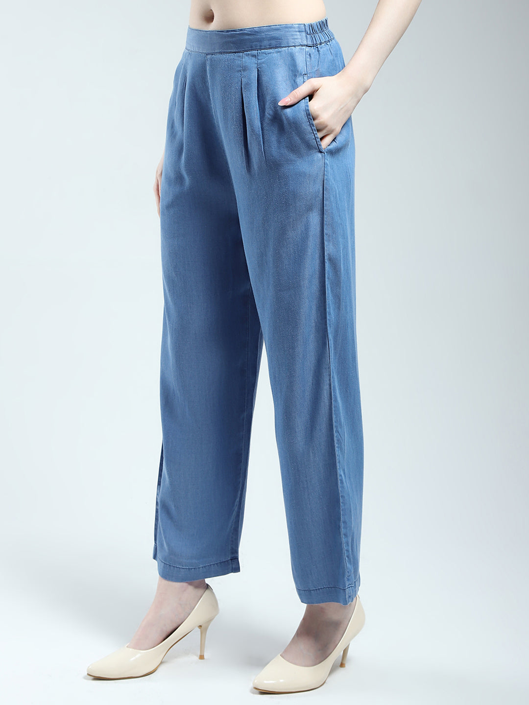 Women Blue Solid Round Neck 3/4th Sleeve Cords Set