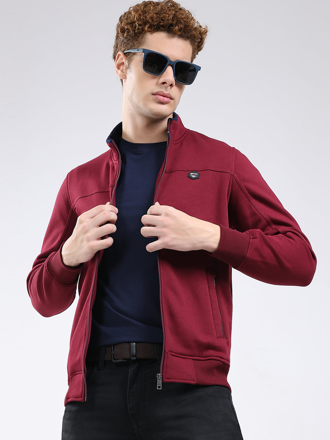Men Maroon Solid Mock Neck Full Sleeve Sweatshirt