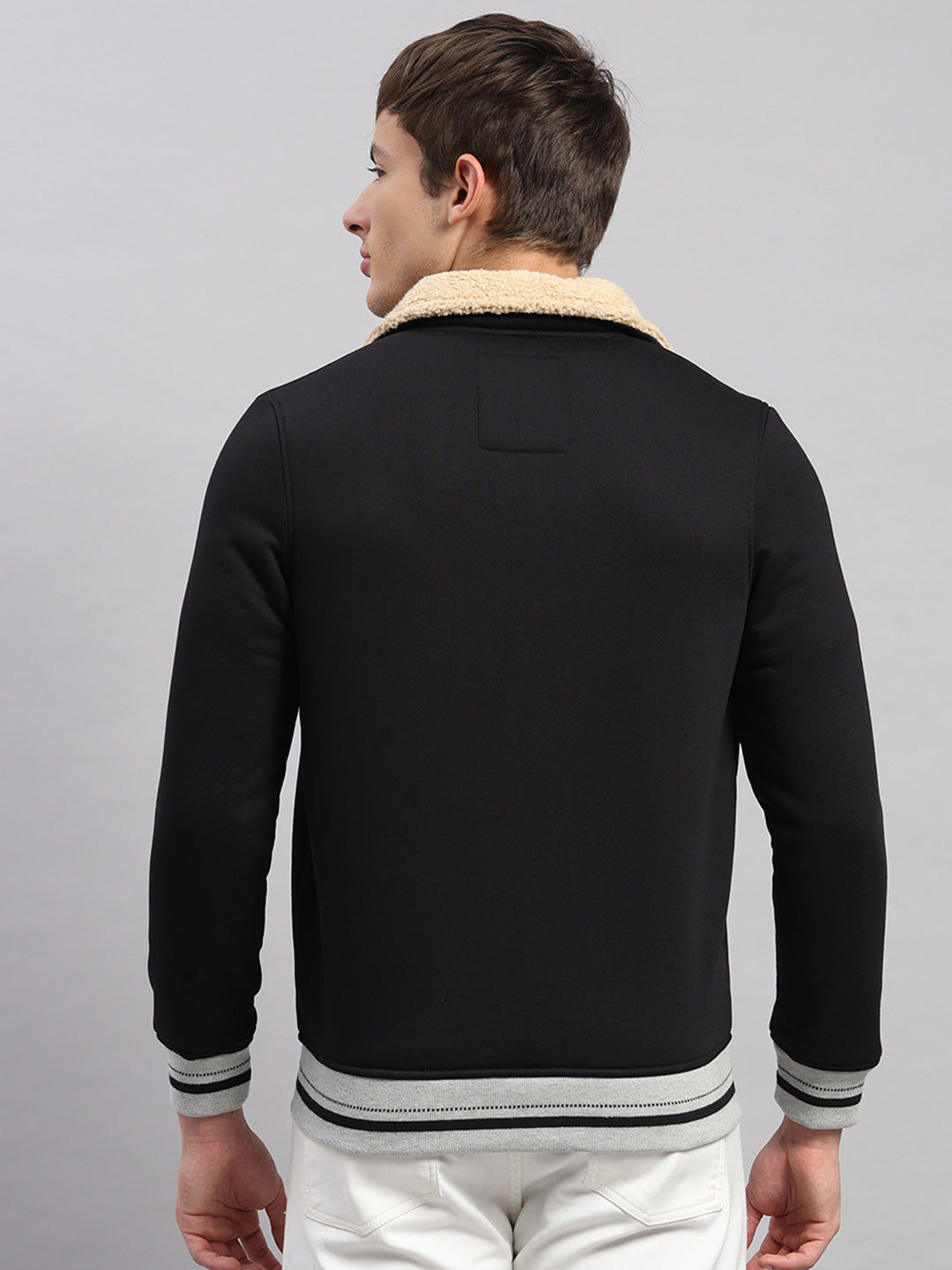 Men Black Solid Collar Full Sleeve Sweatshirt