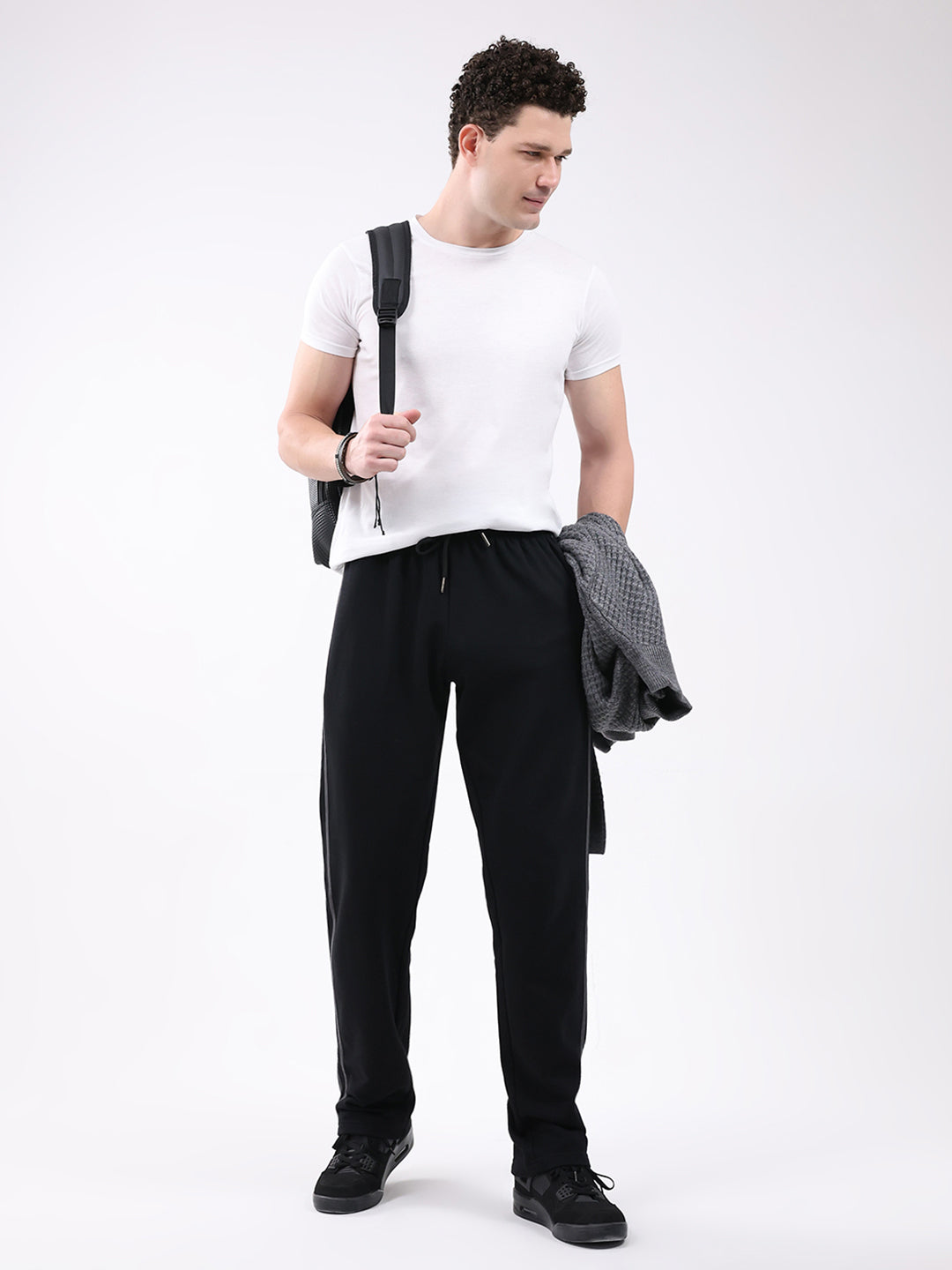 Men Black Solid Regular Fit Winter Lower