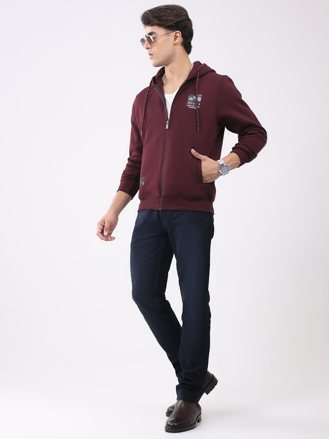 Men Maroon Solid Hooded Full Sleeve Sweatshirt