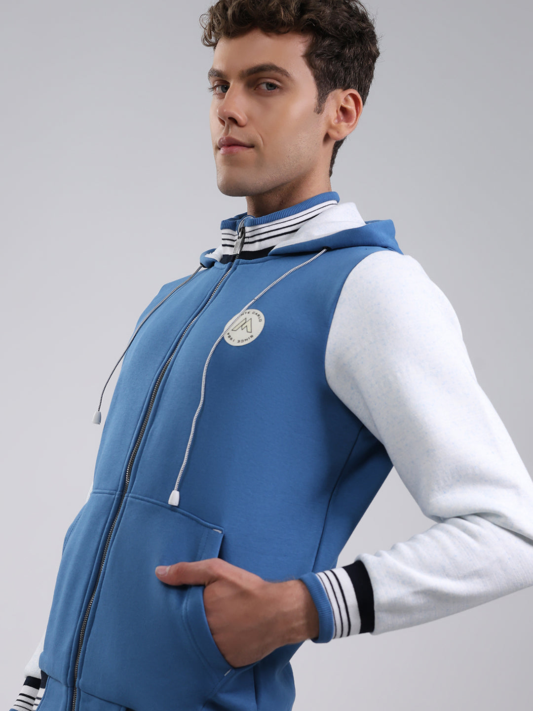 Men Blue Embroidered Hooded Full Sleeve Sweatshirt