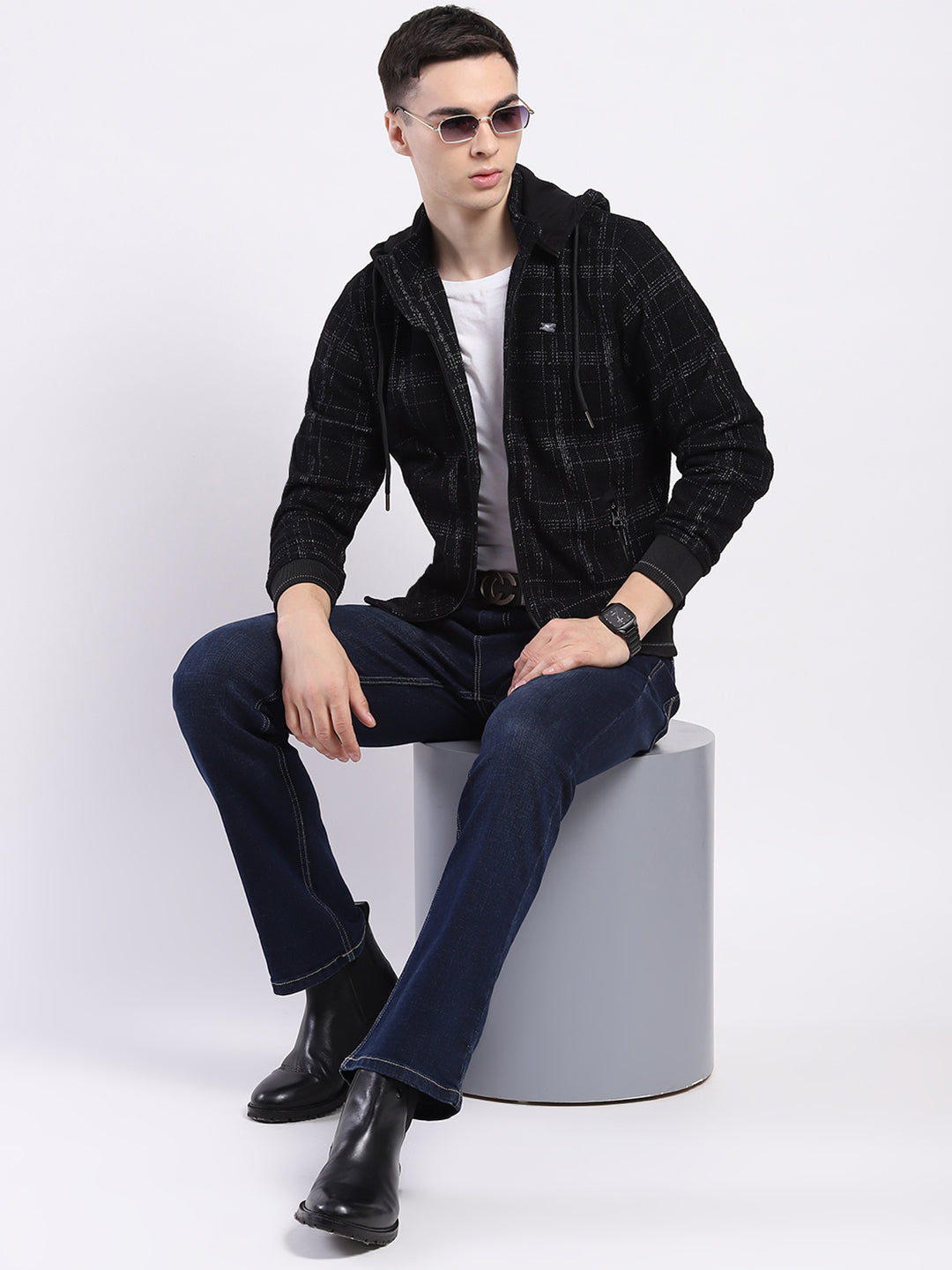 Men Black Printed Hooded Full Sleeve Sweatshirt