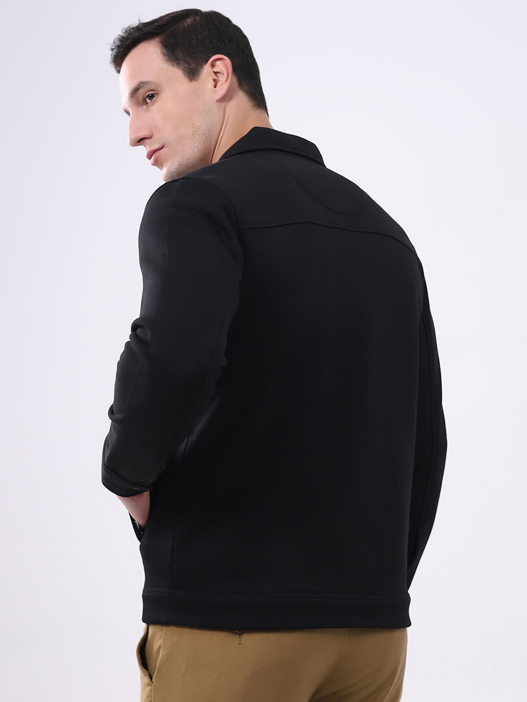 Men Black Solid Collar Full Sleeve Sweatshirt