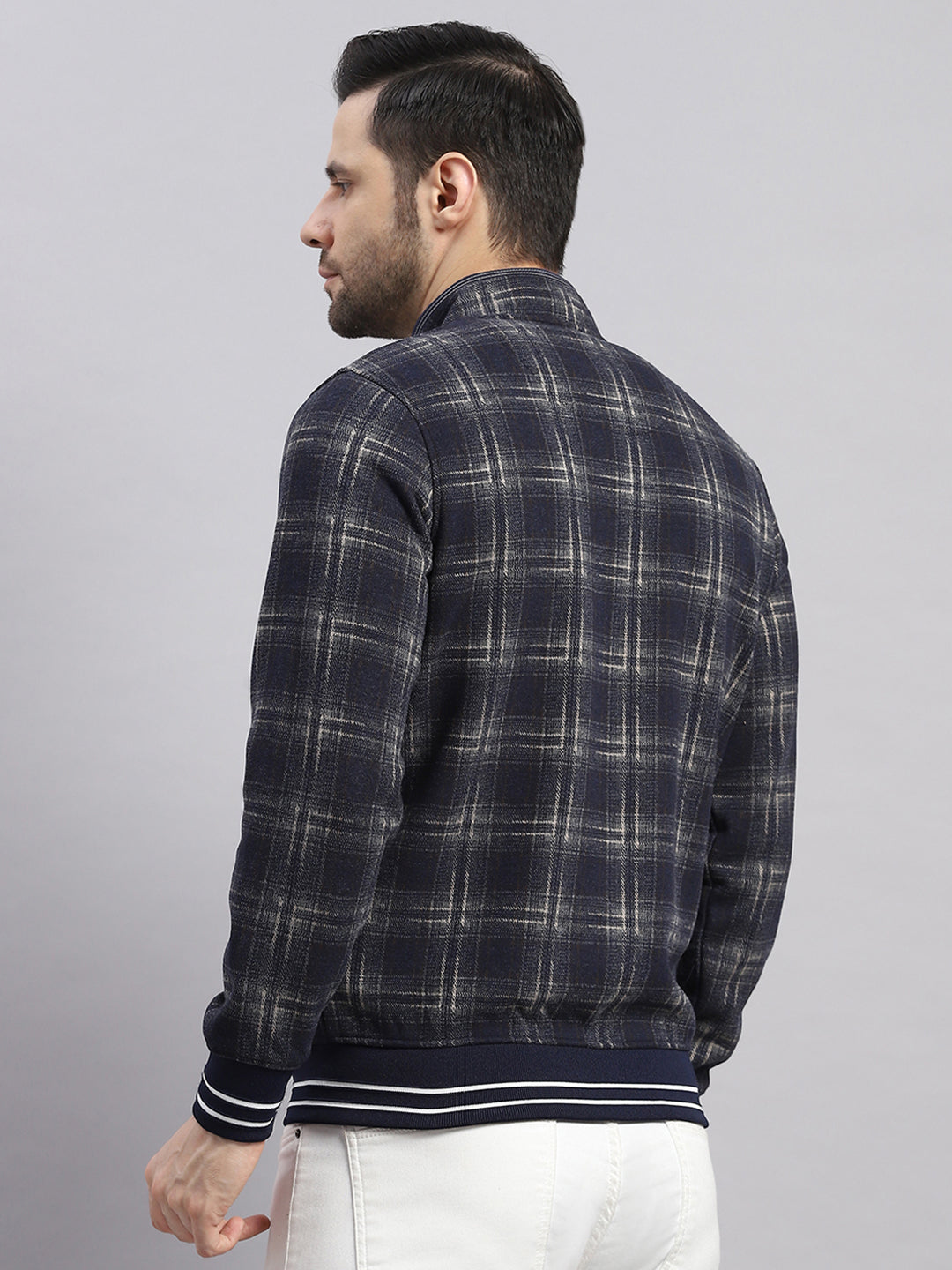 Men Black Self Design Ultra Warm Collar Sweatshirt - Anti-Pilling Fabric