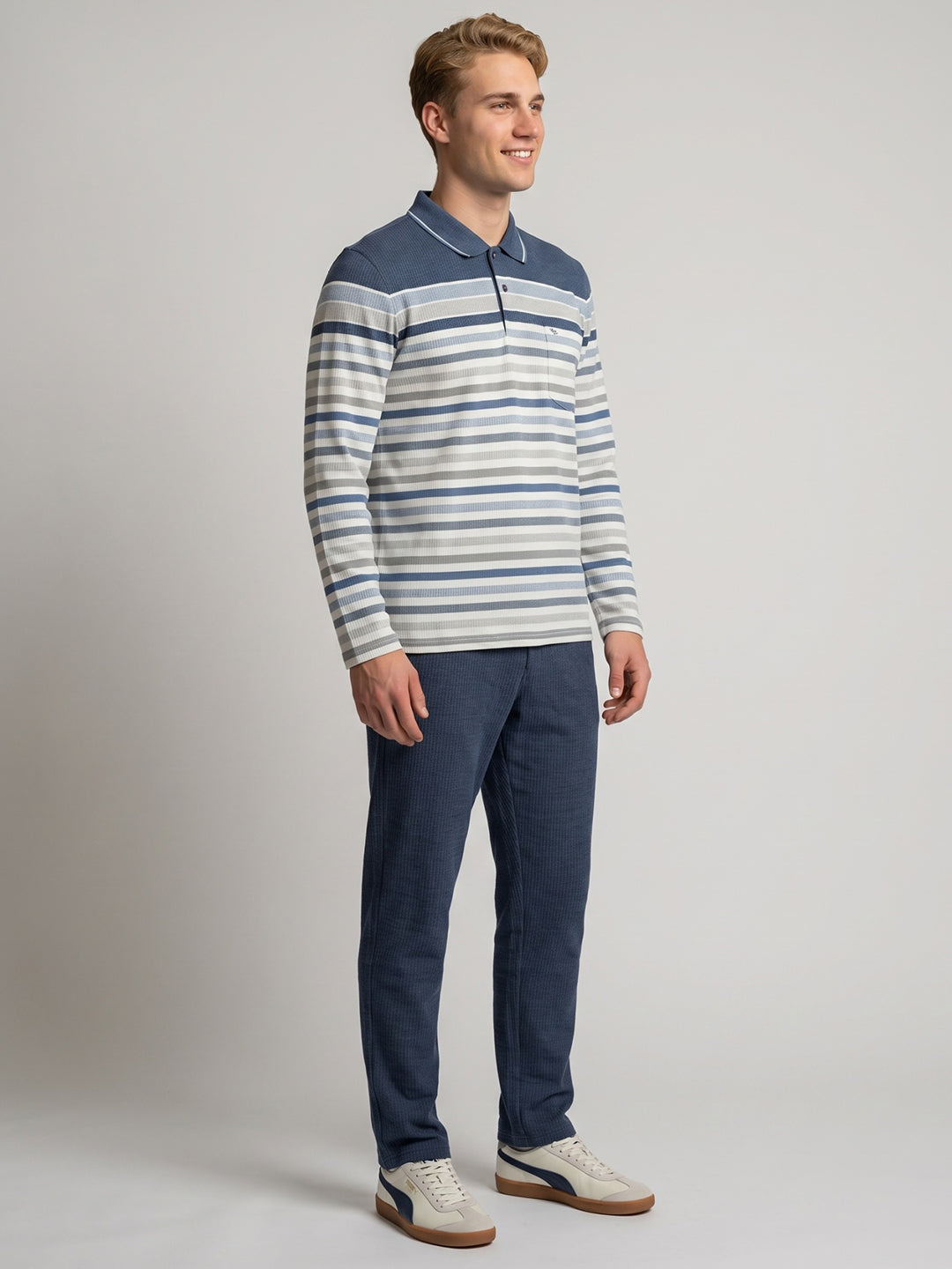Men Blue Solid Collar Full Sleeve Winter Tracksuit