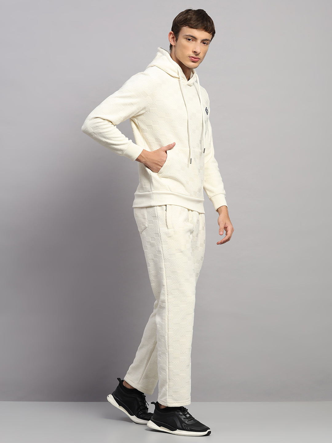 Men Off White Jaquard Collar Full Sleeve Winter Tracksuit