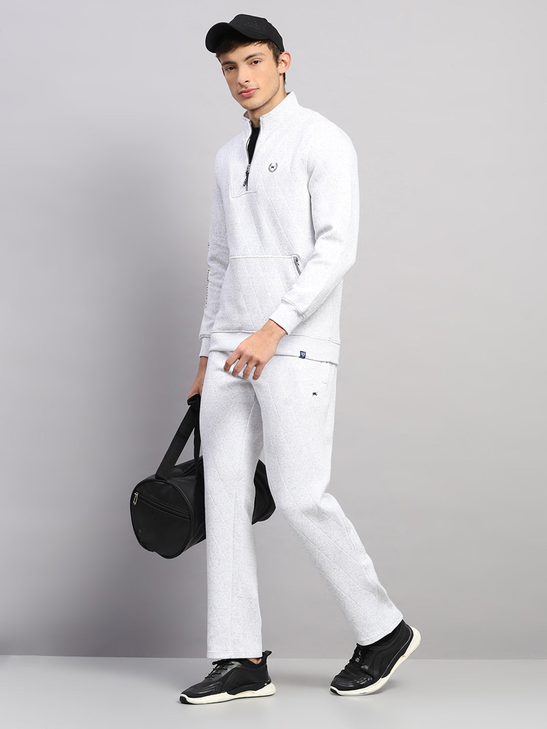 Men Off White Solid Collar Full Sleeve Winter Tracksuit