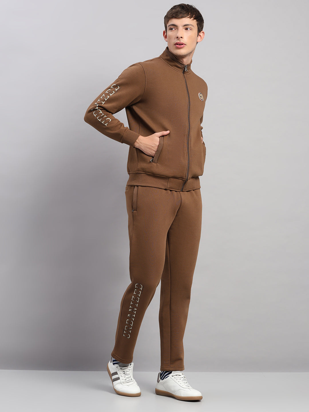 Men Brown Solid Collar Full Sleeve Winter Tracksuit