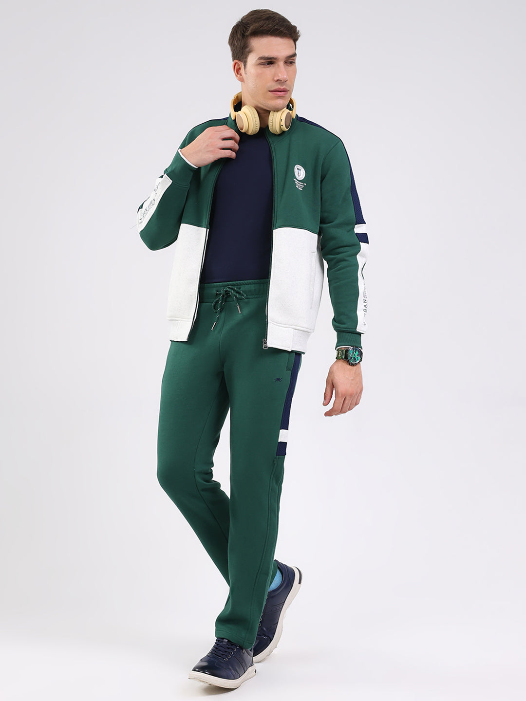 Men Green Solid Mock Neck Full Sleeve Winter Tracksuit