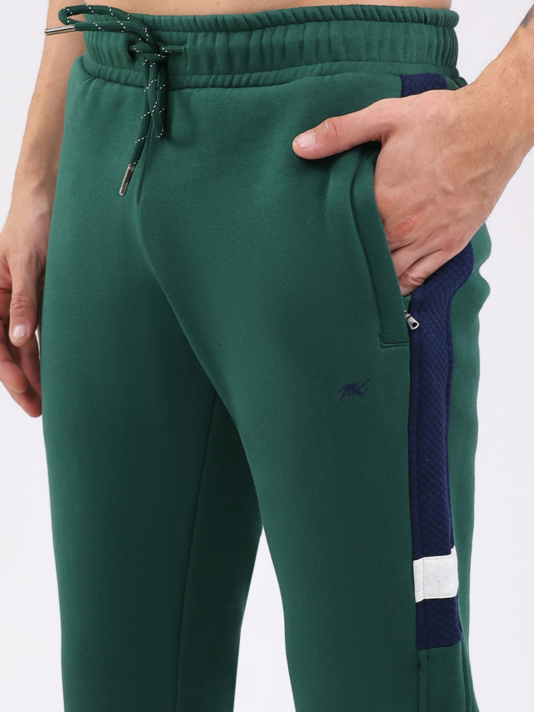 Men Green Solid Mock Neck Full Sleeve Winter Tracksuit