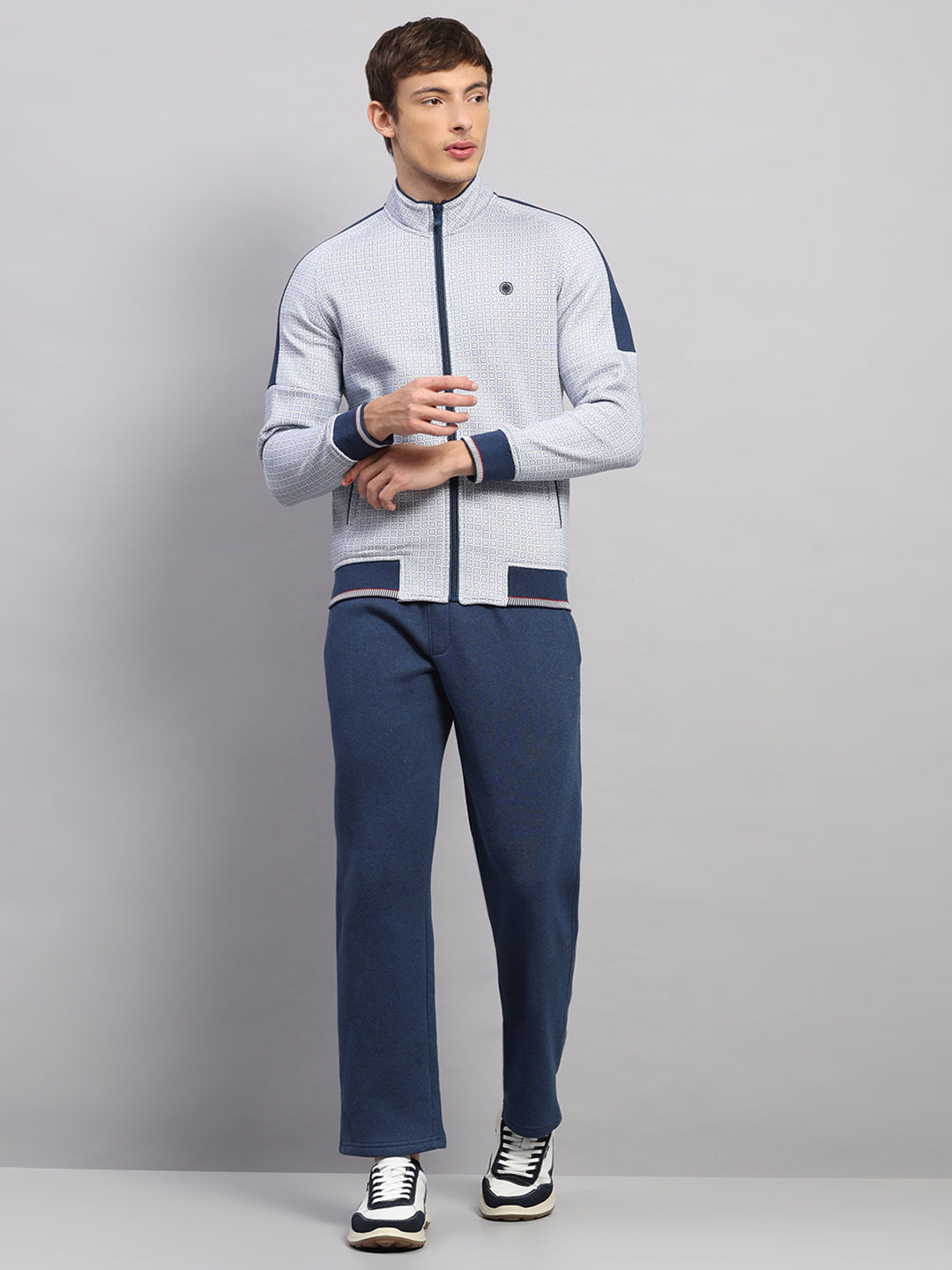 Men Blue Solid Collar Full Sleeve Winter Tracksuit