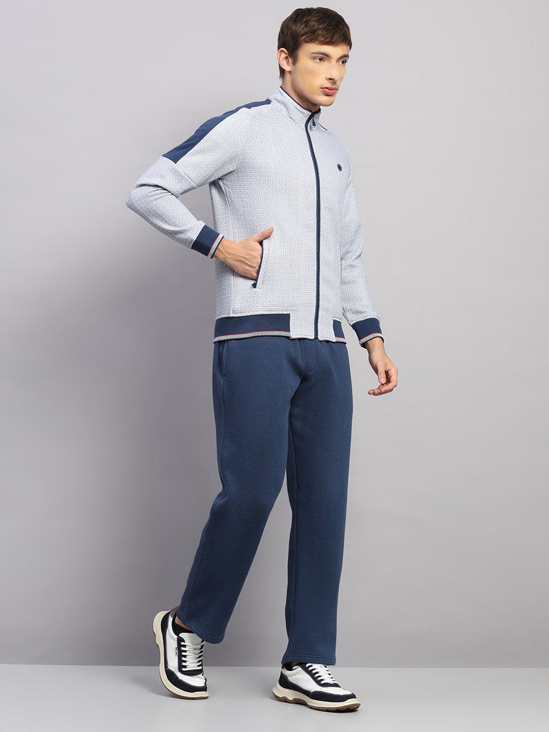 Men Blue Solid Collar Full Sleeve Winter Tracksuit