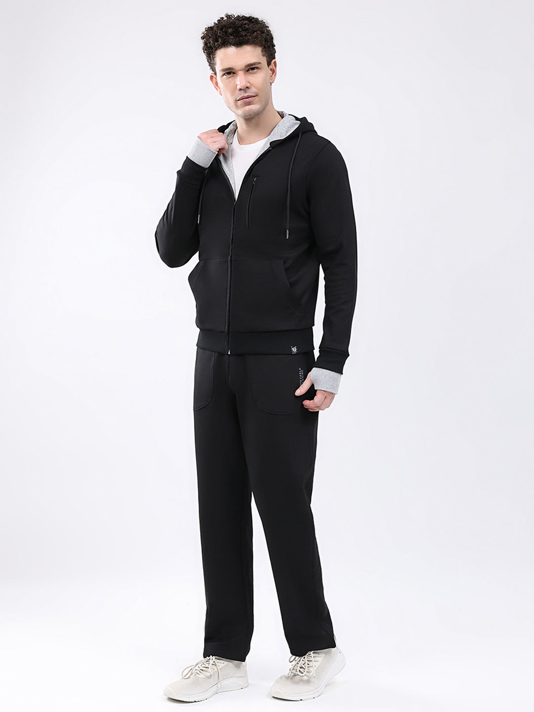 Men Black Solid Hooded Full Sleeve Winter Tracksuit