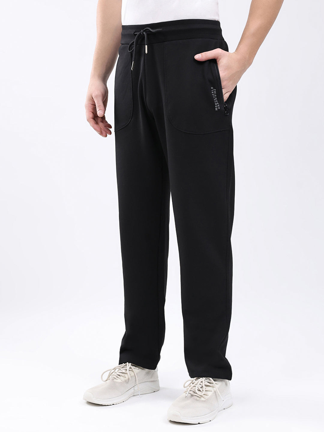 Men Black Solid Hooded Full Sleeve Winter Tracksuit