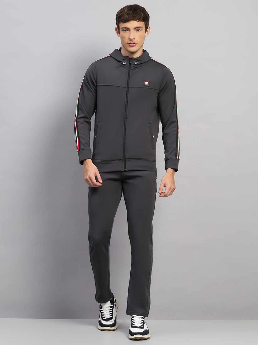 Men Black Solid Collar Full Sleeve Winter Tracksuit