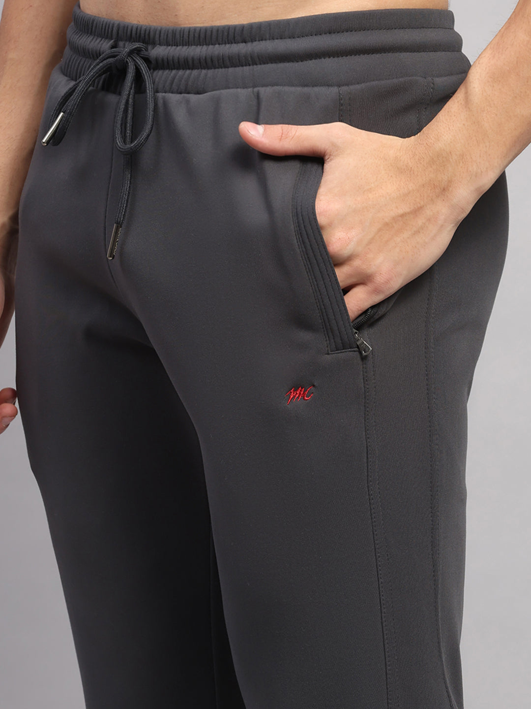 Men Black Solid Collar Full Sleeve Winter Tracksuit