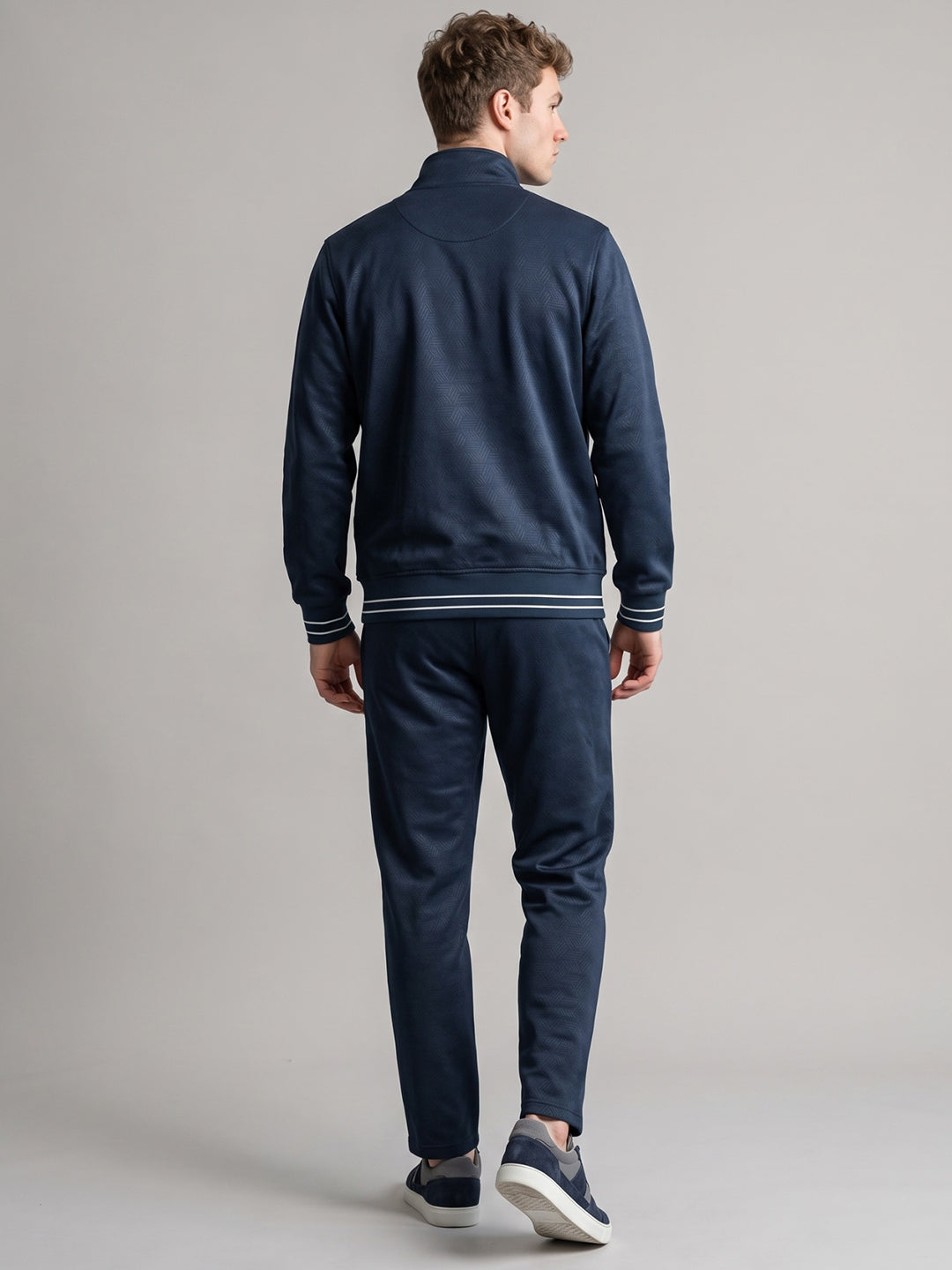 Men Blue Solid Collar Full Sleeve Winter Tracksuit