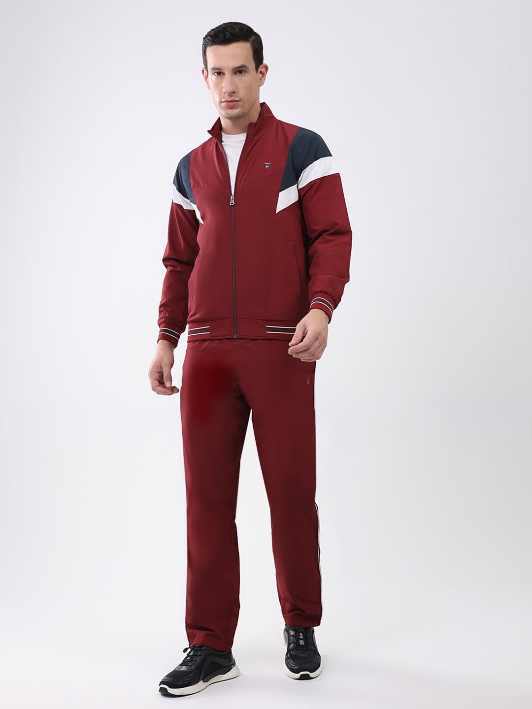 Men Maroon Solid Mock Neck Full Sleeve Winter Tracksuit