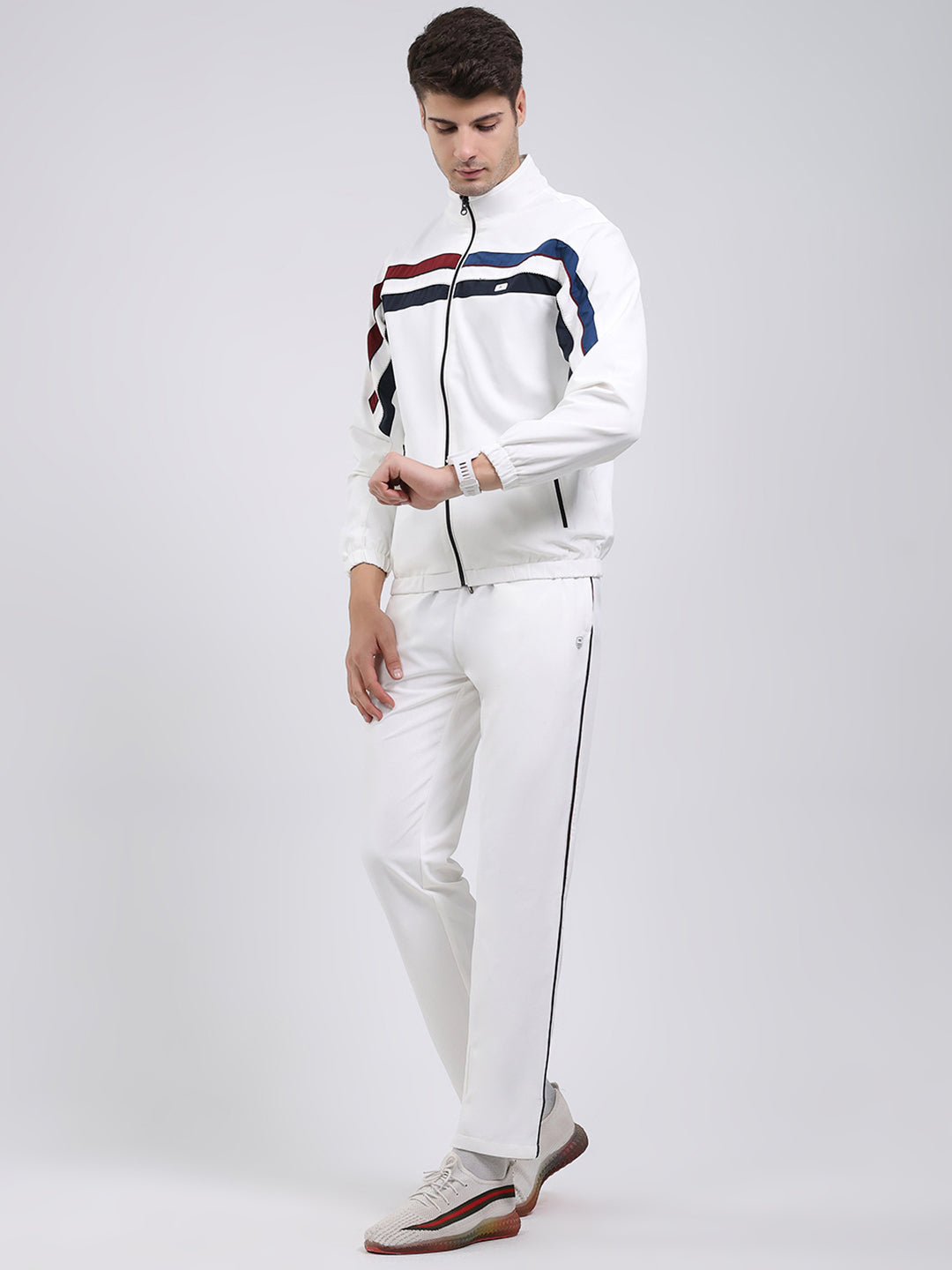 Men White Solid Mock Neck Full Sleeve Winter Tracksuit