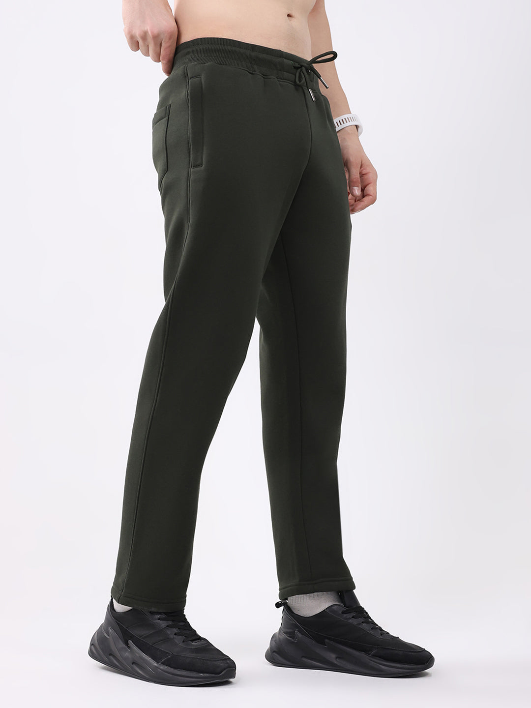 Men Olive Solid Regular Fit Winter Lower