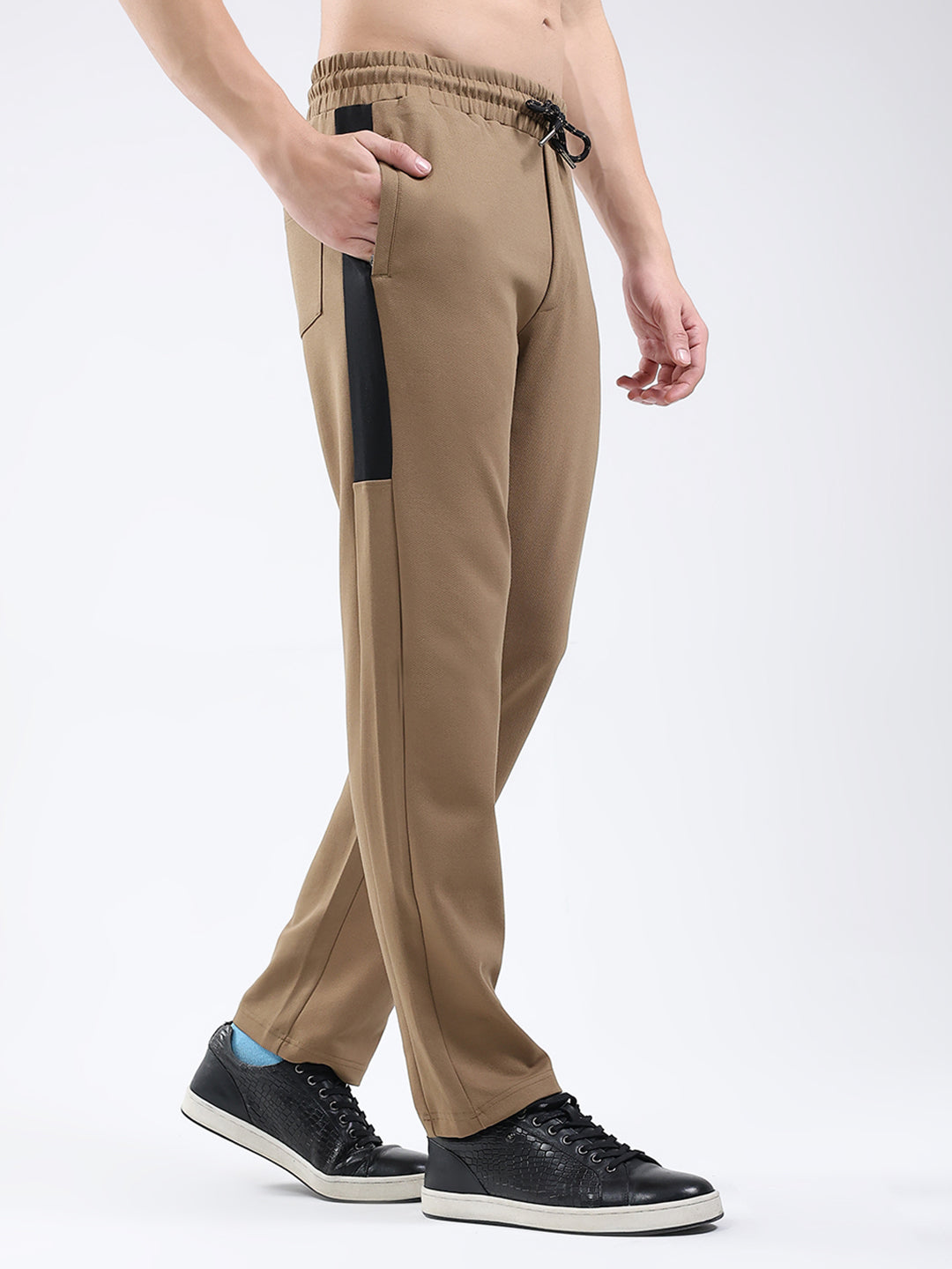 Men Brown Solid Regular Fit Winter Lower