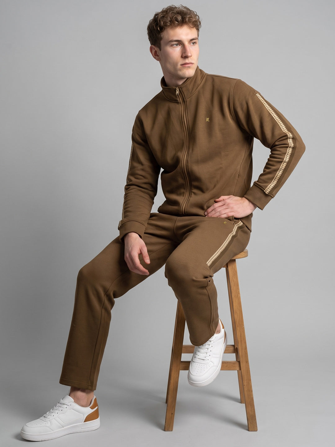 Luxuria Men Brown Solid Collar Full Sleeve Winter Tracksuit