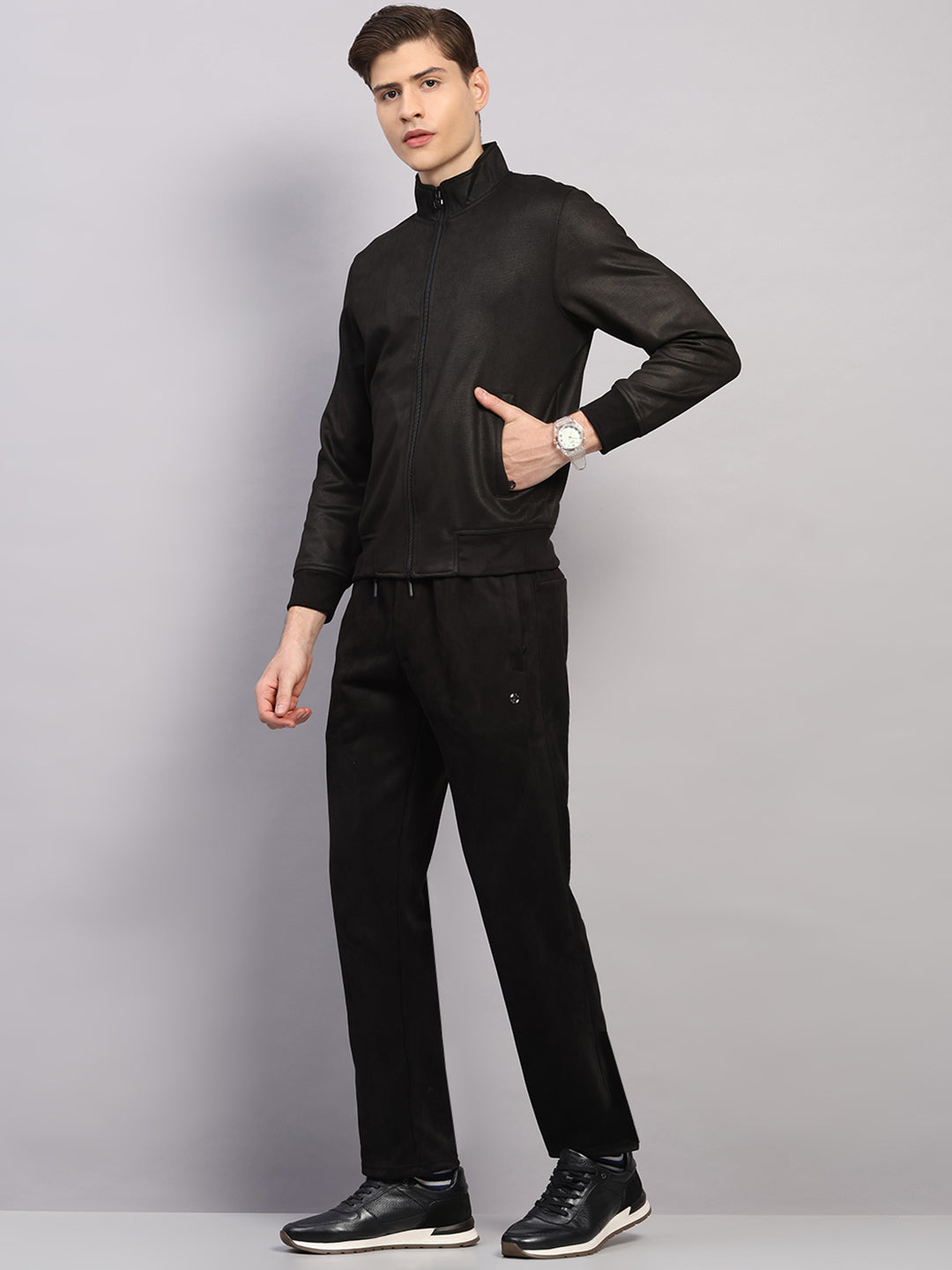 Luxuria Men Black Solid Collar Full Sleeve Winter Tracksuit