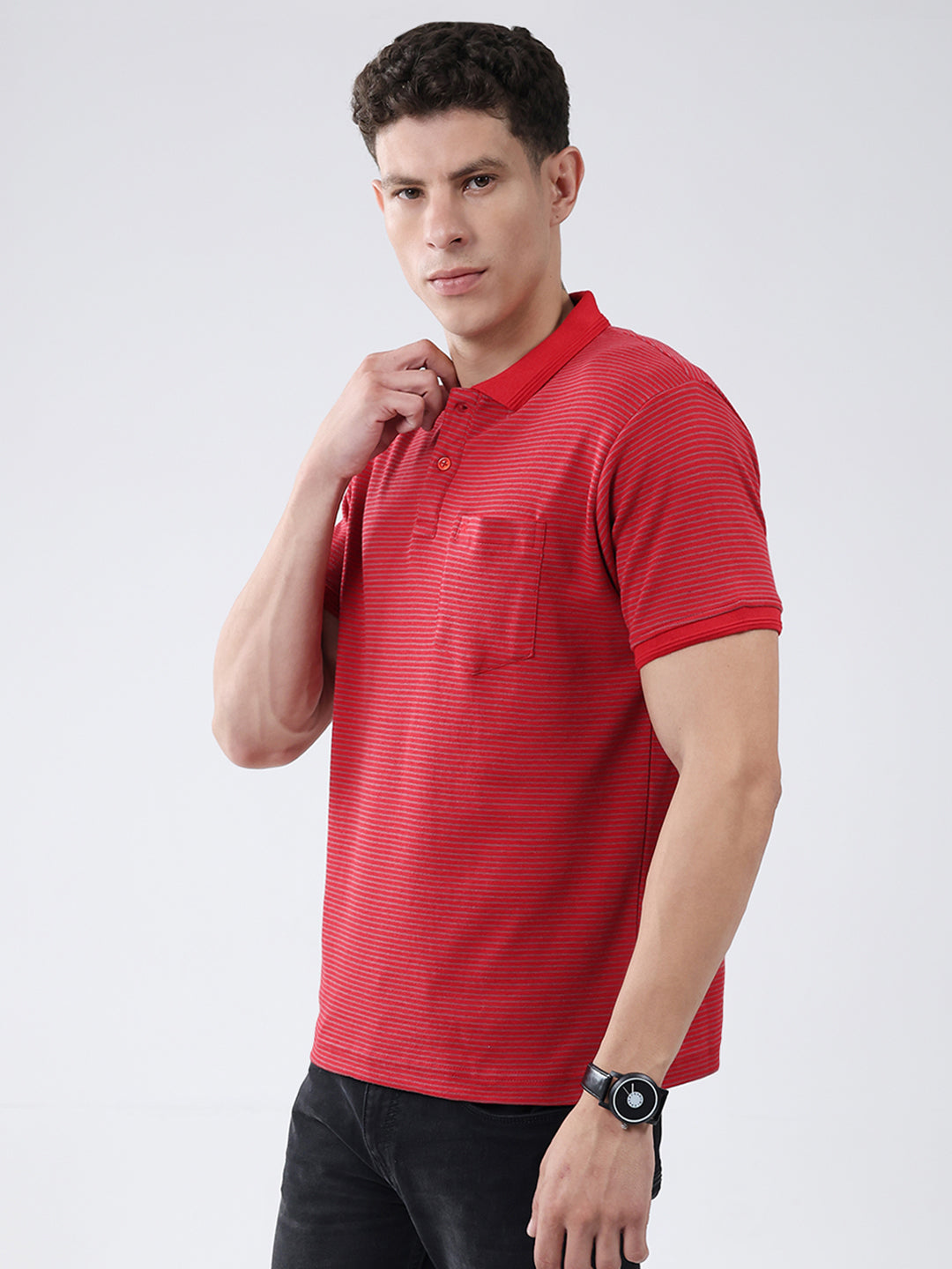 Men Red Stripe Collar Half Sleeve T-Shirt